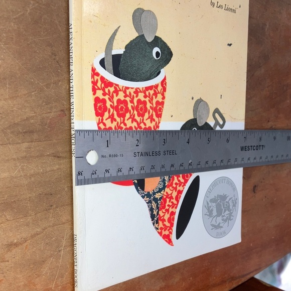 Alexander and the Wind-Up Mouse soft cover children’s Book by Leo Lionni - Picture 10 of 10